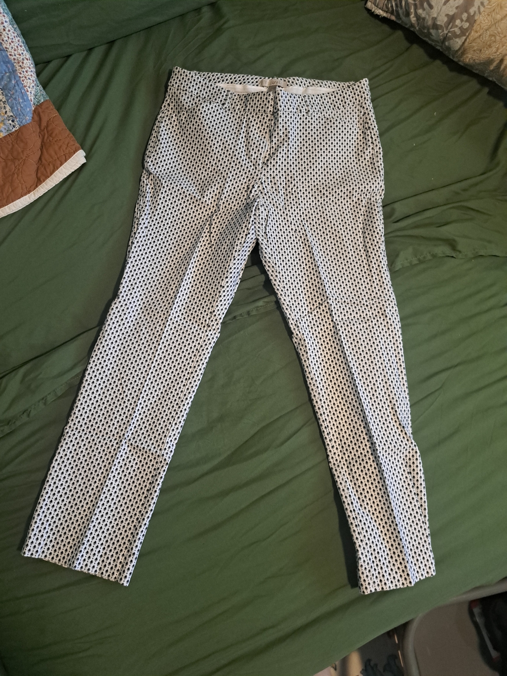 Roz & Ali Black and White Geometric Slim Chinos